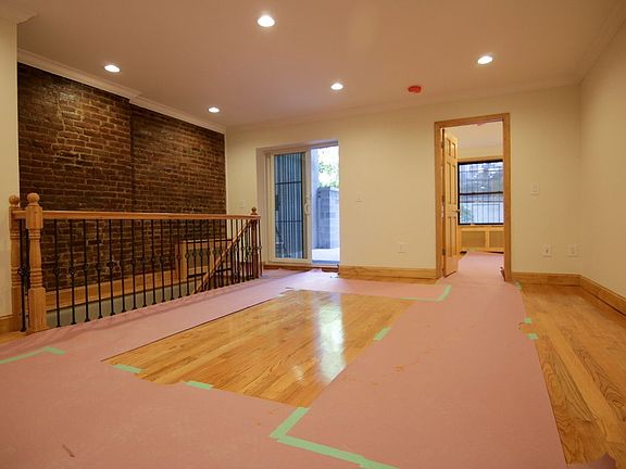 2nd image of 329 W 84th St APT 1B