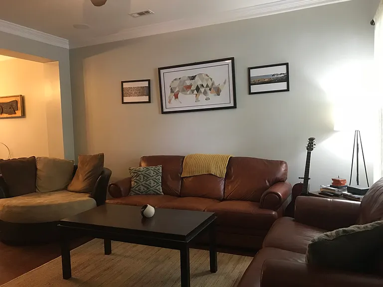 301 Hurston Cir — Photo 9