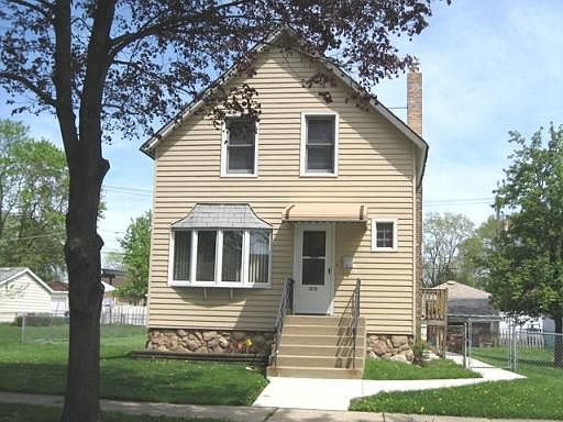 1st image of 3235 N Lincoln St