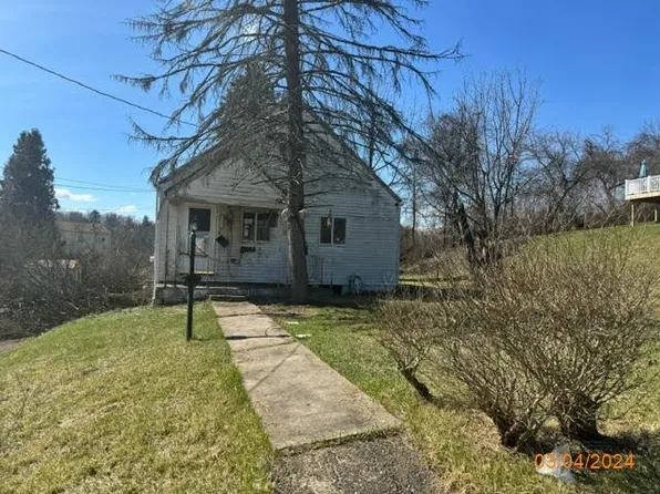 3126 Southern Dr, South Park, PA 15129