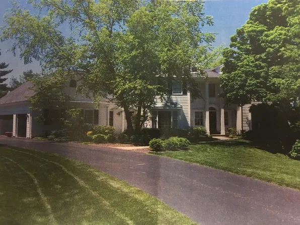2749 Blackbird Holw, Cincinnati, OH 45244