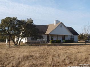 209 Wagon Cir, Bandera, TX 78003