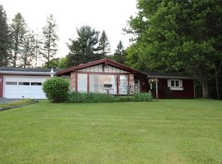 8224 Heim Dr, Springville, NY 14141