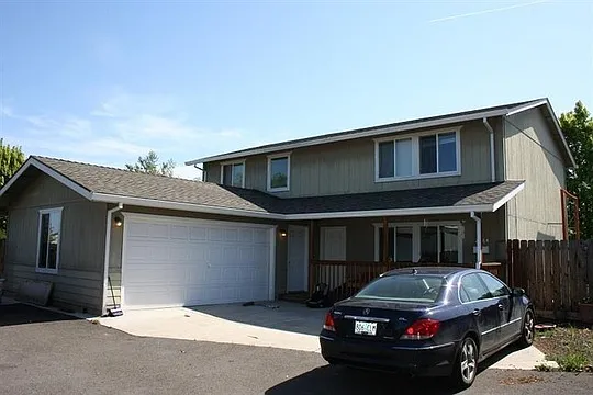 2664 Crater Lake Ave photo 1