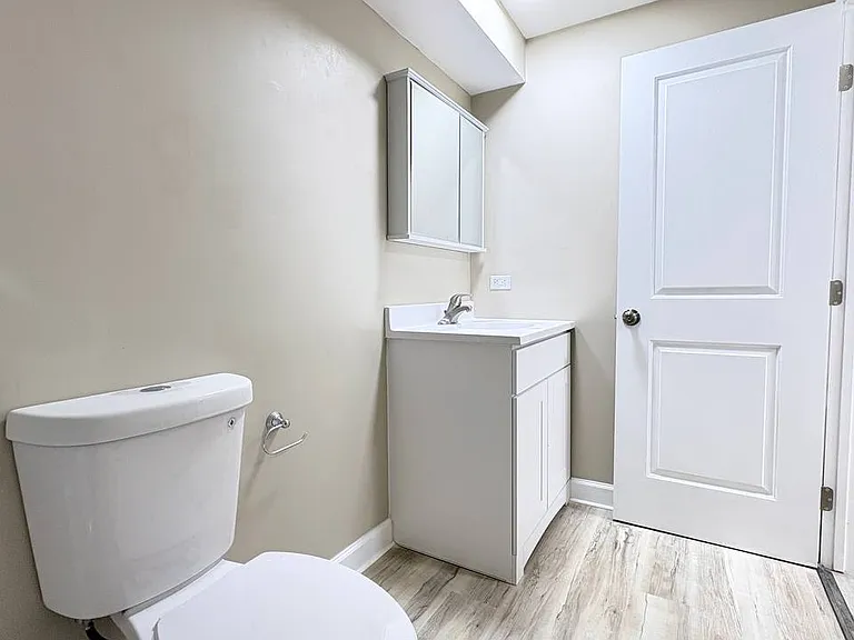 2460 Leslie Ln #4A — Photo 11
