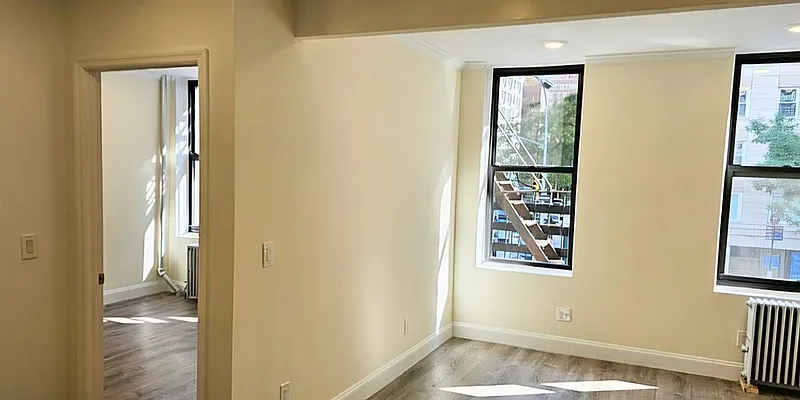 Living room, photo 1