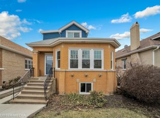 5939 W Roscoe St, Chicago, IL 60634