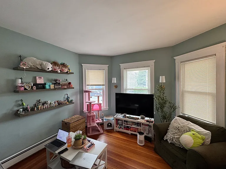 1029 Broadway #1 — Photo 3