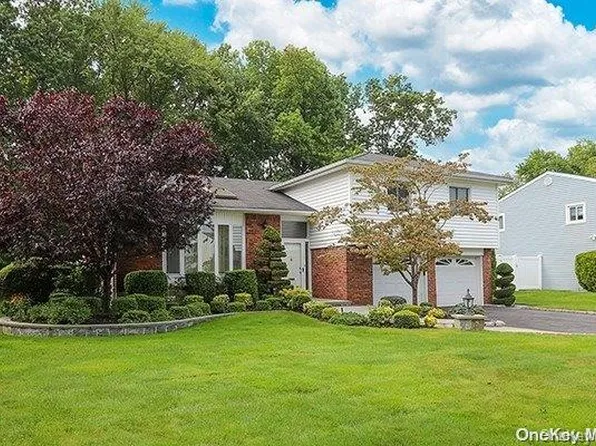 400 Elm Drive, Roslyn, NY 11576