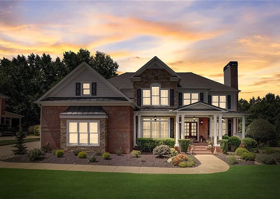 1st image of 324 Heritage Overlook