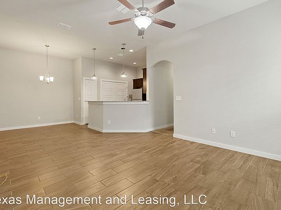 3rd image of 108 Hidden Springs Dr