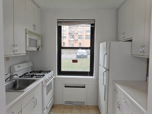 3rd image of 212-08 75th Ave #1D