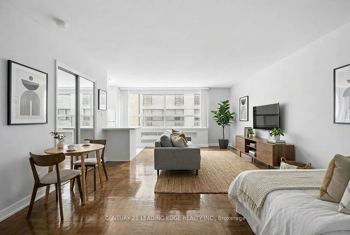 Building Photo - 103 Avenue Rd #404