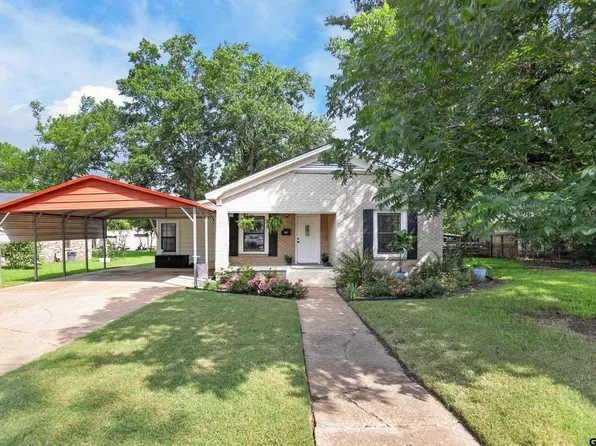 107 Charles St, Crockett, TX 75835
