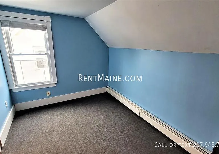 180 4th St — Photo 12
