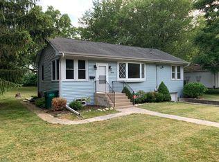 243 Park Ave, Cary, IL 60013