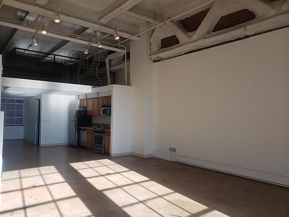 4th image of 409 W Olympic Blvd APT 505