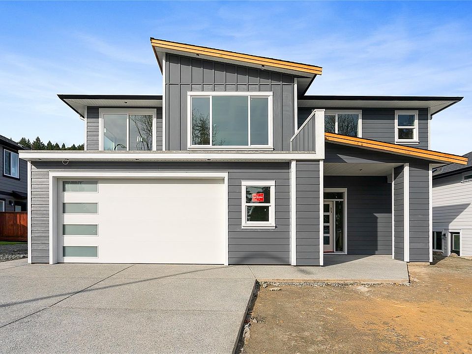 1st image of 858 Russell Rd