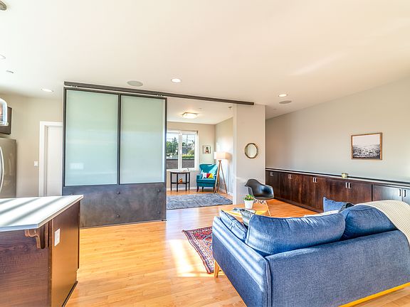 5th image of 5412 6th Ave NW