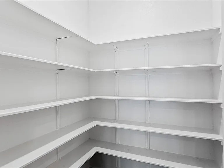216 Upland Dr — Photo 10