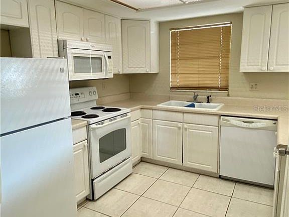 5th image of 8824 Bay Pointe Dr #206