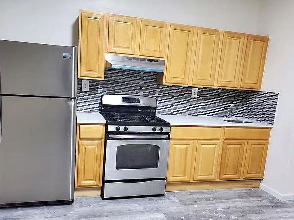 1st image of 60 Brighton Ave Floor 1