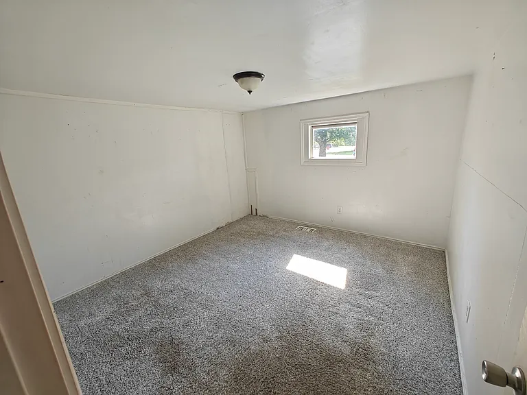 309 W Sherman St — Photo 5