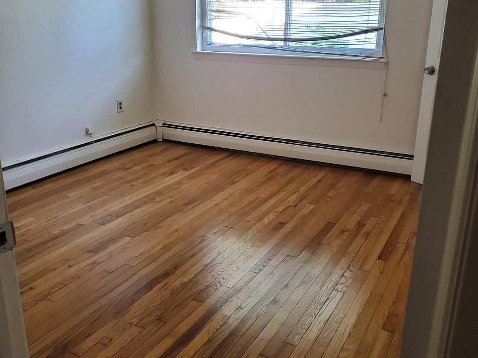 2nd image of 3979 Amundson Ave APT 1