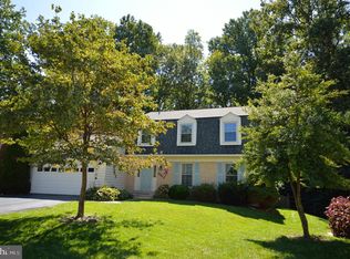 6510 Park View Ct, Springfield, VA 22152