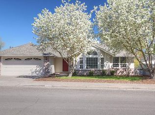 2429 Meadowcreek Dr, Medford, OR