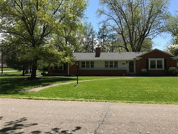 2nd image of 8445 Redfern South Dr