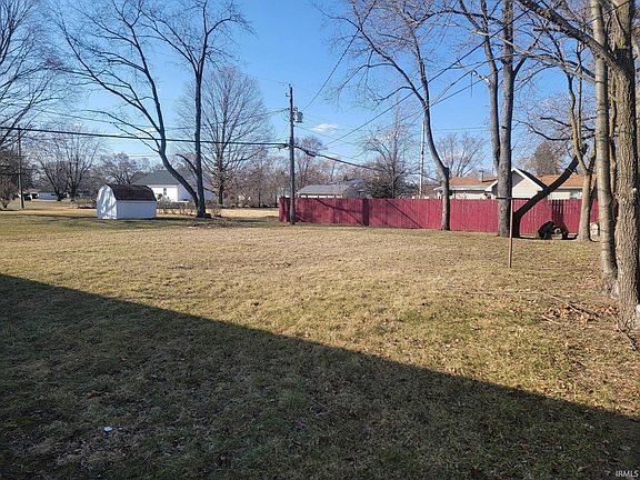 5th image of 816 Markle Ave