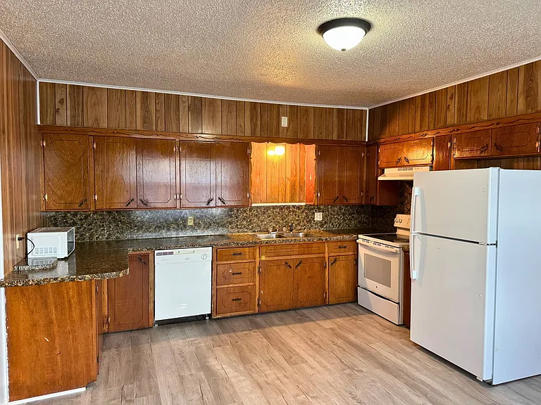 4594 Bus Us 287 — Photo 5