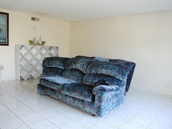 4th image of 2313 Huran Dr