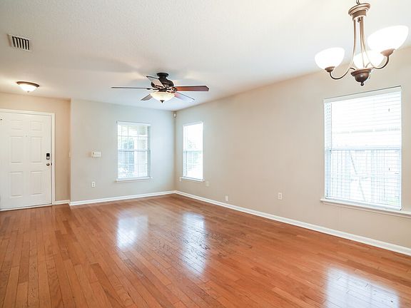 4th image of 11311 Justin Oaks Dr N