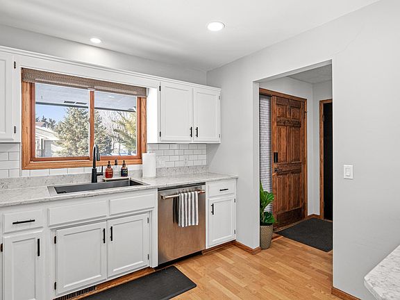 5th image of 631 Conestoga Trl