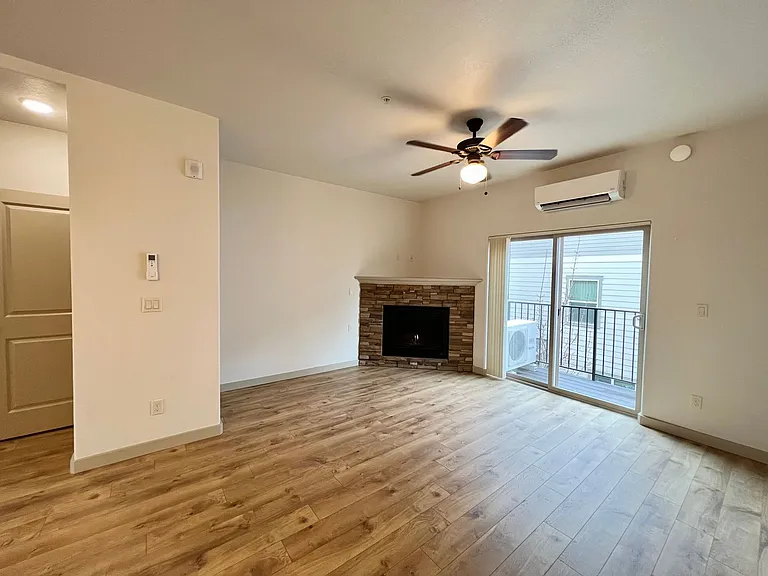Edy Road Townhomes — Photo 7