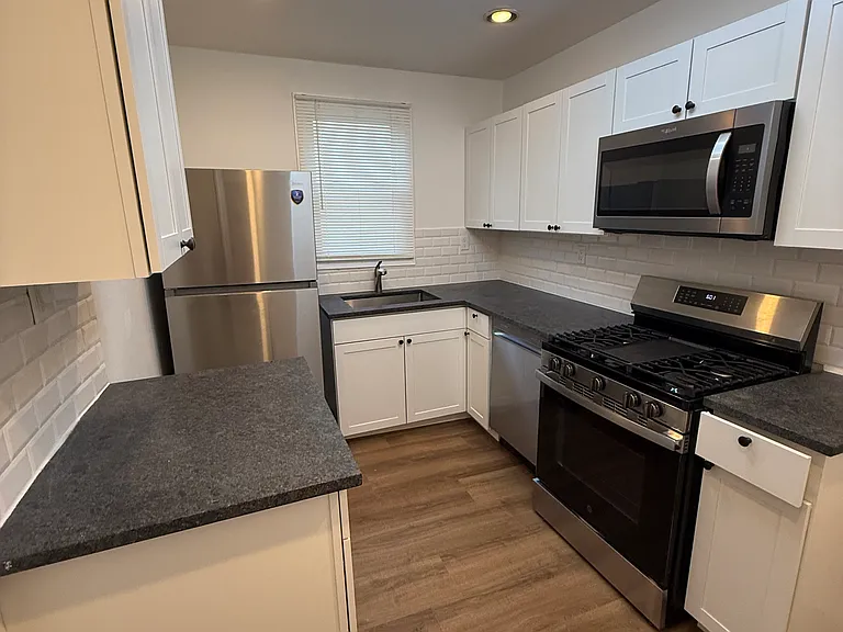 34 Fenner Ave #1 — Photo 4