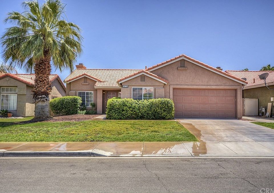 1st image of 78735 La Palma Dr