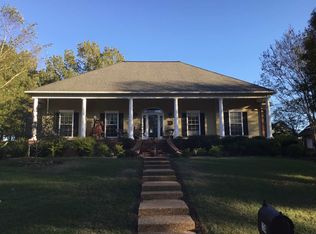 124 Parkside Dr, Brandon, MS 39042