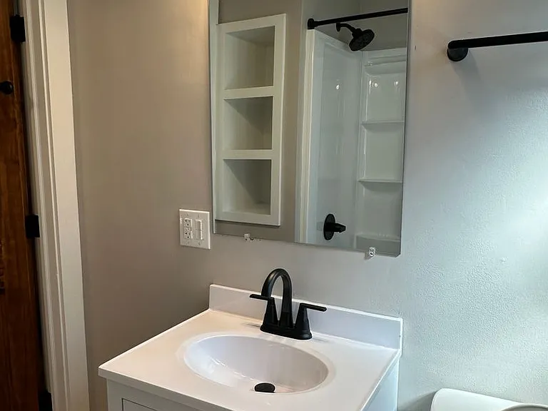 2754 Indianola Ave — Photo 17