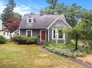 1025 Sheridan Dr, Kalamazoo, MI 49001
