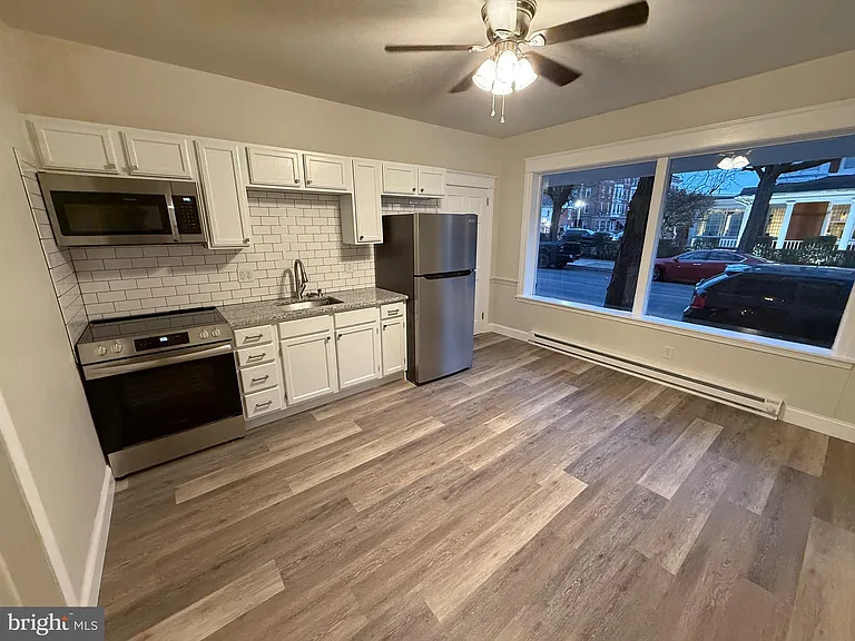 63 King St #2 — Photo 3