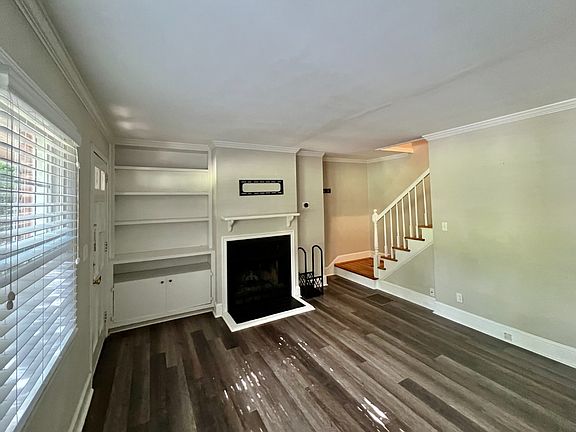 3rd image of 204 N Laurel Ave APT 5D