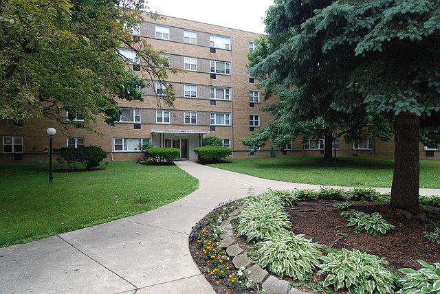 1st image of 2025 W Granville Ave APT 211