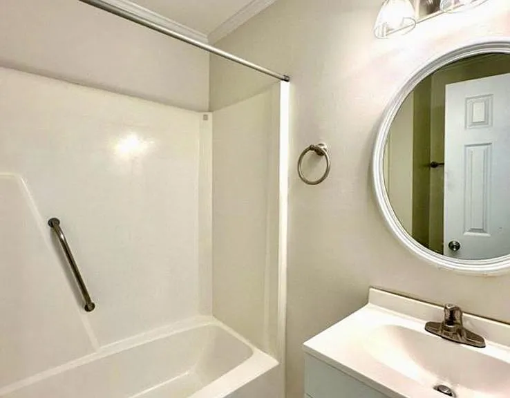 117 Chatham Woods Dr — Photo 11
