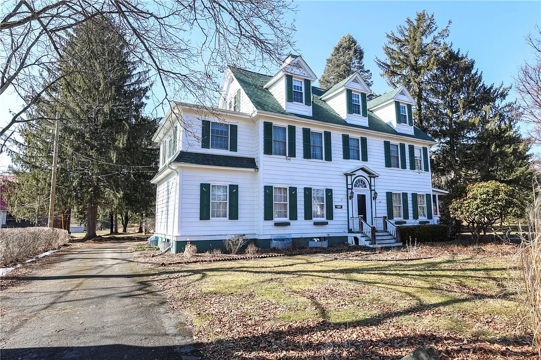 71 Olcott Rd N photo 1