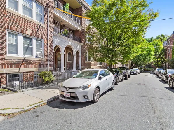 10 Melvin Ave APT 9, Brighton, MA 02135