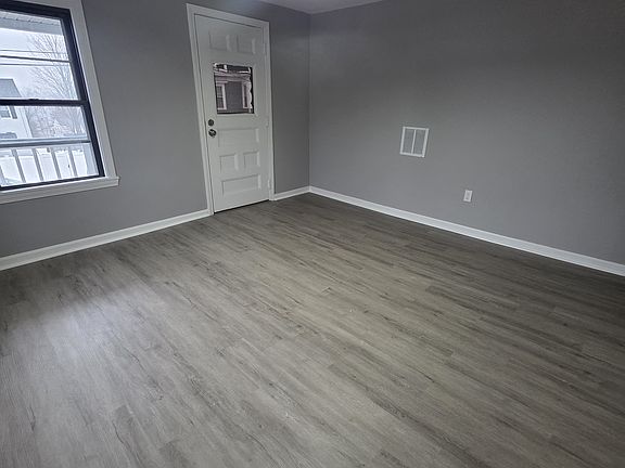 4th image of 19 Boutelle St #2