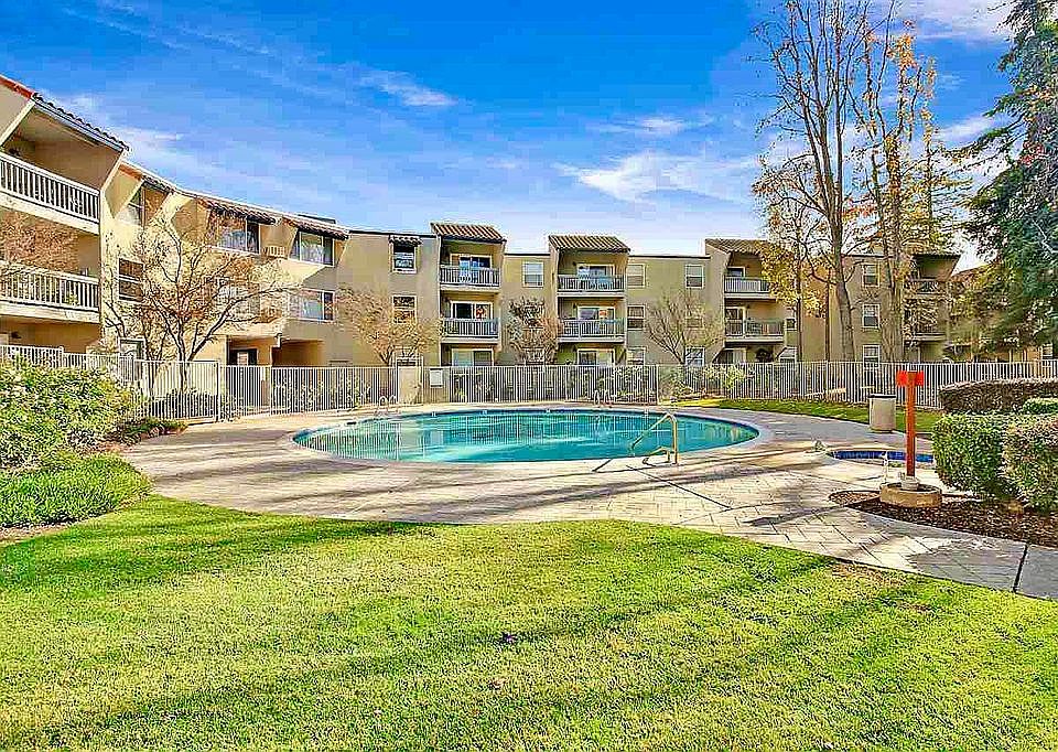 1st image of 1087 Murrieta Blvd APT 327